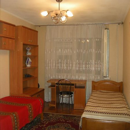 Apartament In Chirie 키시나우 외부 사진